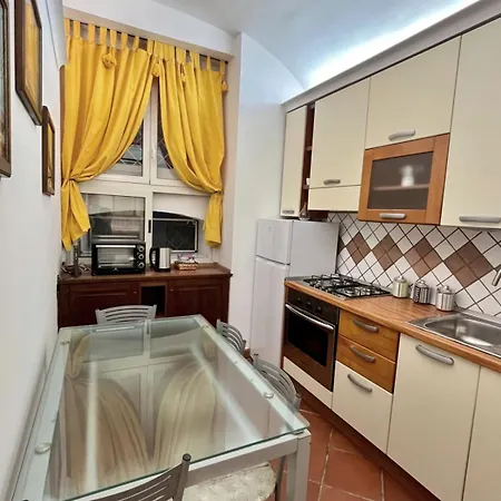 Le Campanelle - In Santa Chiara 公寓 *